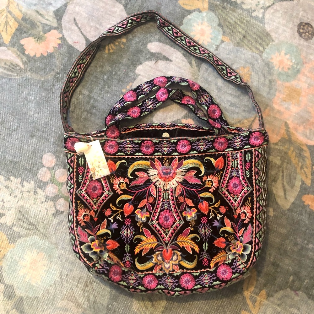 NEW Johnny Was Iona Embroidered Tote Bag 🌸